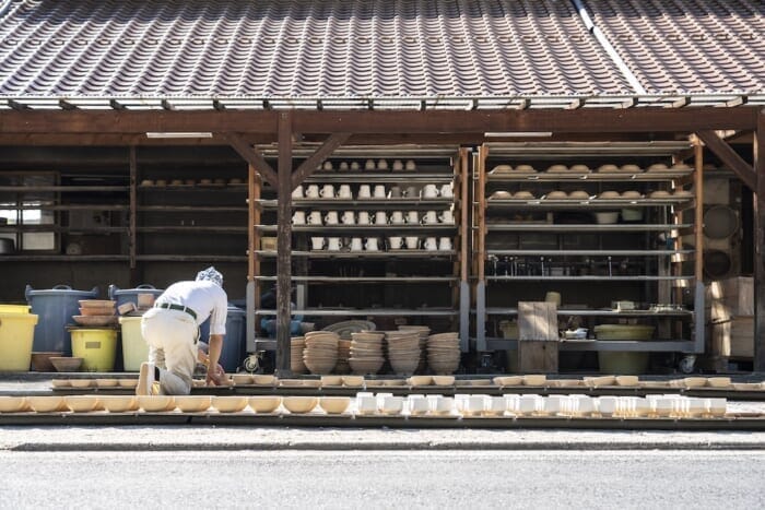 築100年の古民家で開催される、出西窯と山陰の民藝についての催しは、秋にぴったりです。