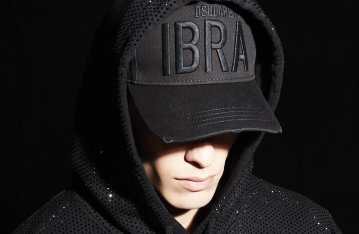 神と呼ばれるストライカー、ズラタン・イブラヒモビッチ。ディースクエアードと仕掛けるカプセルコレクションの第二弾が登場です。