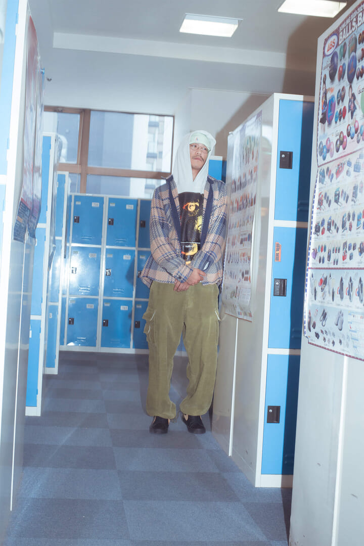 ワックスロンドンのオーバーシャツで羽織る、UKと秋のムード