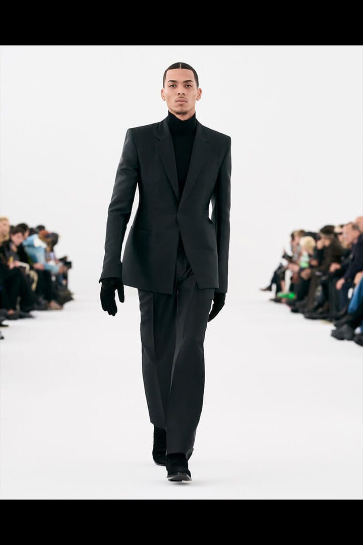 GIVENCHY | HOUYHNHNM（フイナム）