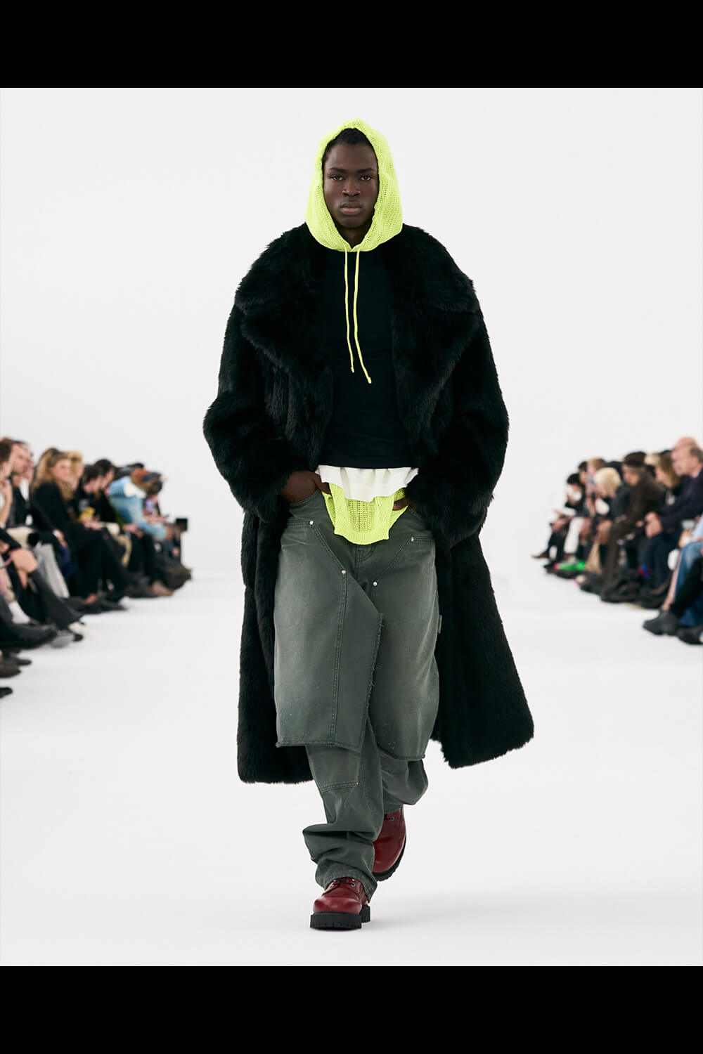 GIVENCHY | HOUYHNHNM（フイナム）