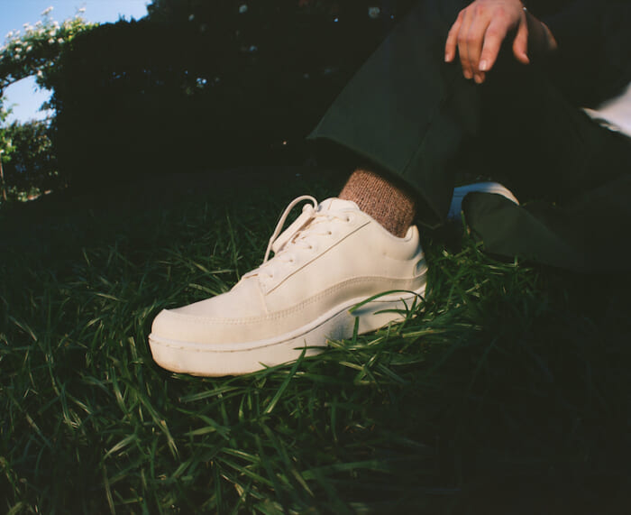 オールバーズの新作が発売中。何がすごいって、100%植物性のレザースニーカーなんです。