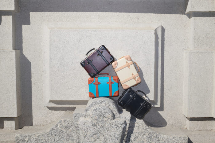 グローブ・トロッターの新作マイクロケース、旅の相棒にいかがでしょうか。