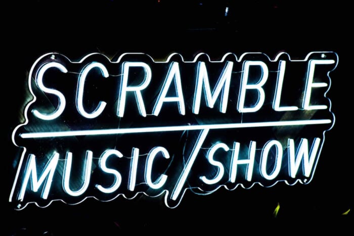 There will be talk events, music and food. A chemical reaction between fashion and music at the Scramble Music Show.