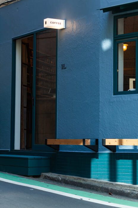 We want to enliven Udagawa-cho with coffee + α. Good Good Not Bad was born as a new community place.