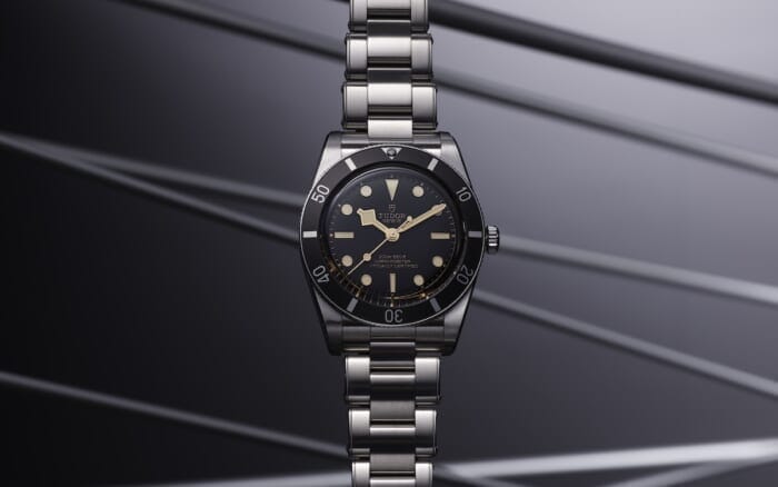 チューダーの最新作のひとつはケース径37ミリのダイバーズウォッチ。1954年に登場した歴史的な一本がいま蘇ります。