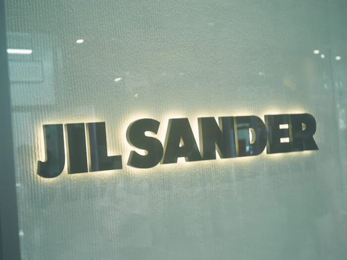 ポップカルチャーの発信地に生まれた、ジル サンダーのストア。ブランドが紡ぐストーリーの舞台は渋谷パルコです。