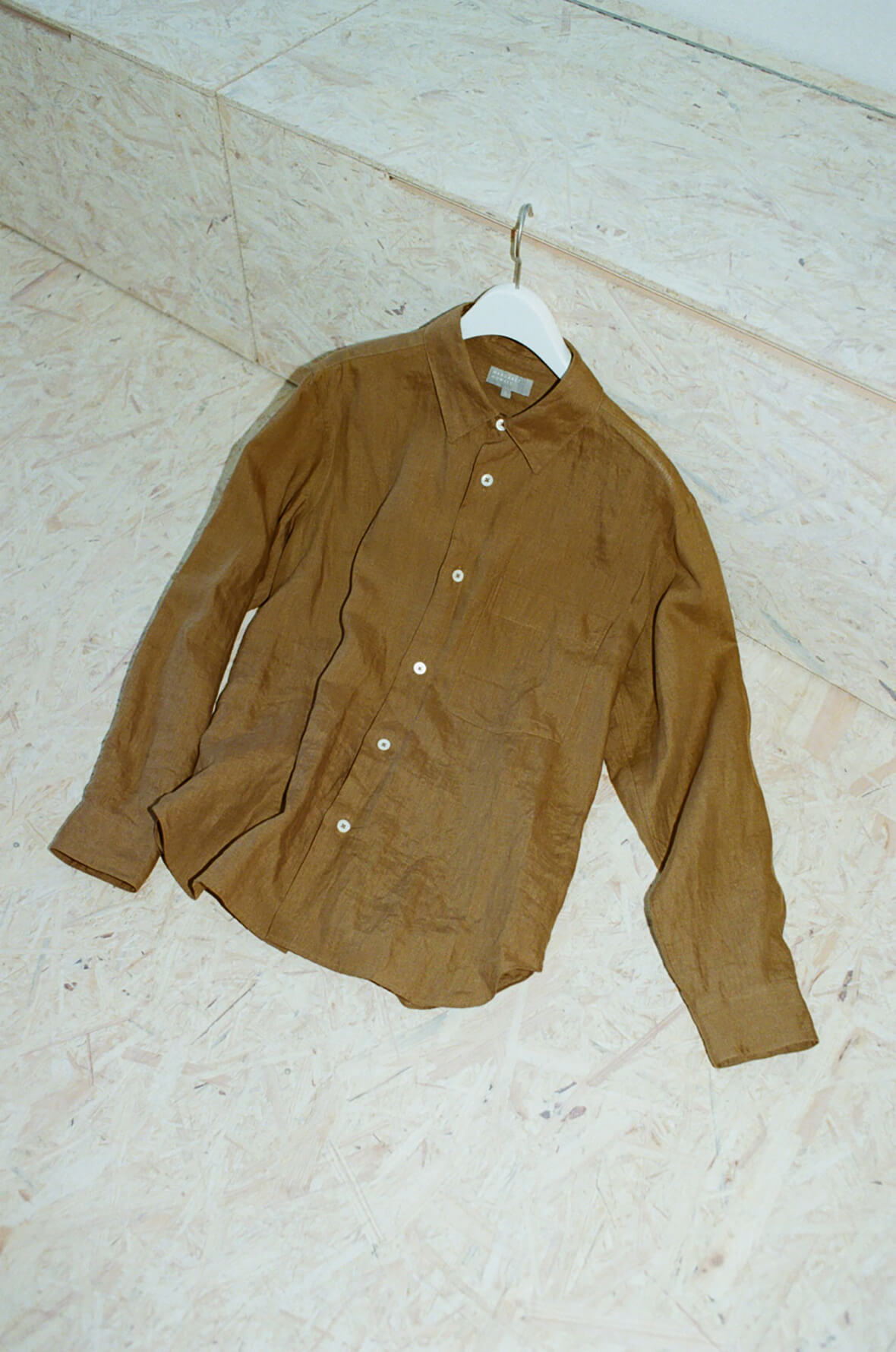 名品 人気品【MARGARET HOWELL】シルクウール ポロシャツ MARGARET HOWELL（マーガレットハウエル）の「SOFT MESH COTTON