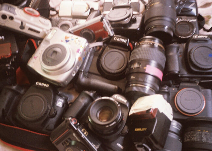 鈴木親の右腕としても活躍するフォトグラファーが写し出す、白昼夢とも呼ばれる『DREAMS AND DAYS』の世界へようこそ。