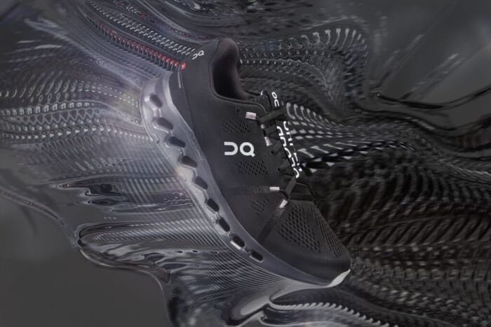 オンがこれまで経験したことのないと言う、高いクッション性と快適な走行性。生まれ変わったCloudsurferが登場。