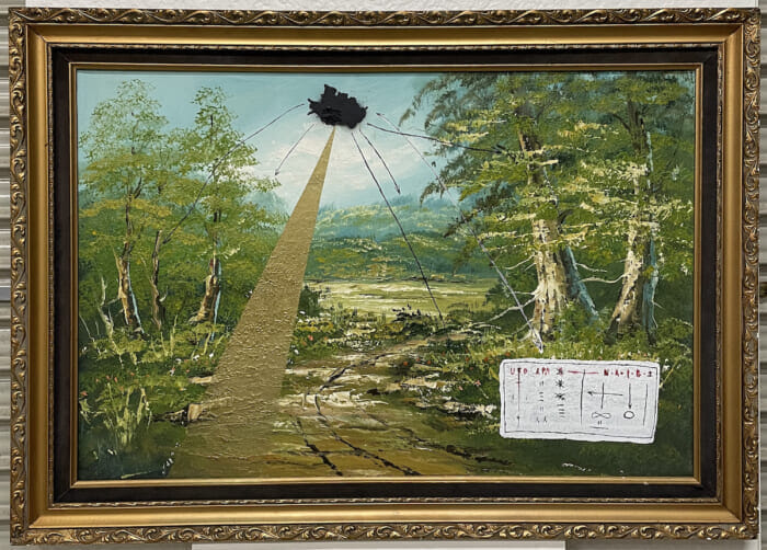 ジャンルは“BABU”。北九州が誇る唯一無二の存在による展示は、古くからの仲間であるKYNEとのコラボ作品も。