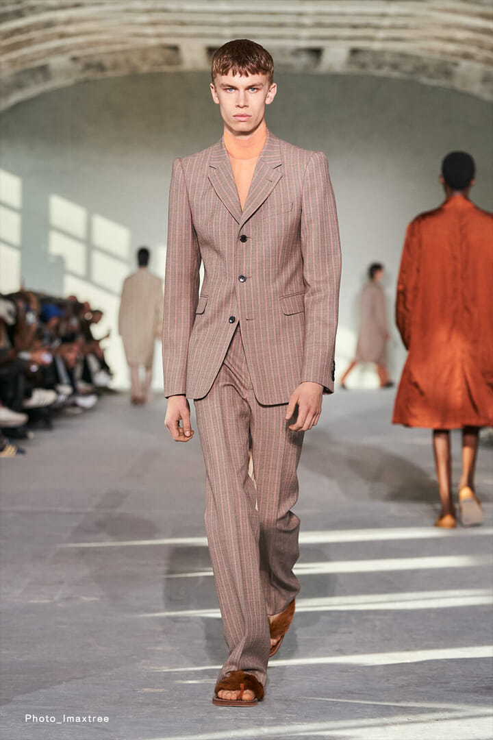 ザンダーゾウ　マリアーノ　ドリスヴァンノッテン　バケラ　ヴィズヴィム DRIES VAN NOTEN | HOUYHNHNM（フイナム）