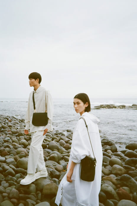 ジャンルやシーンの壁を自由に越えて。イッチのレザーアイテムが夏の到来を告げてくれます。