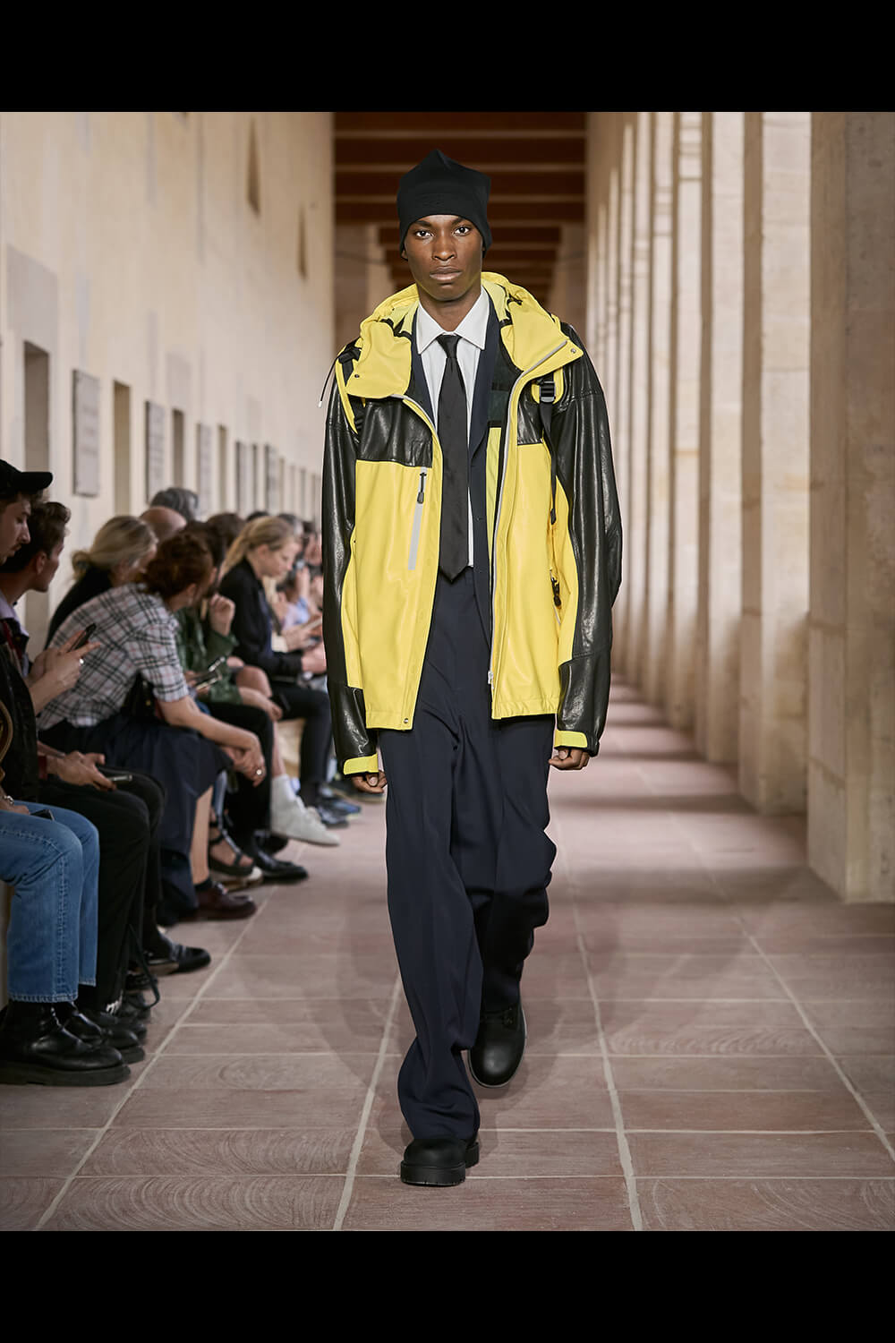 GIVENCHY | HOUYHNHNM (HOUYHNHNM)