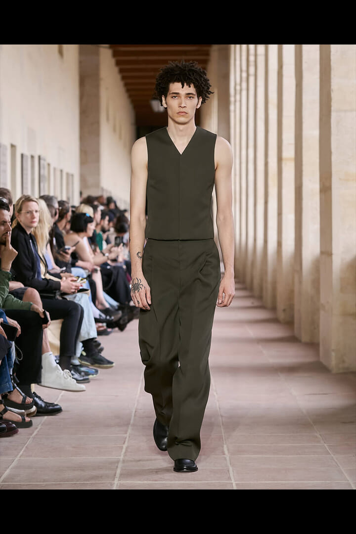 GIVENCHY | HOUYHNHNM (HOUYHNHNM)