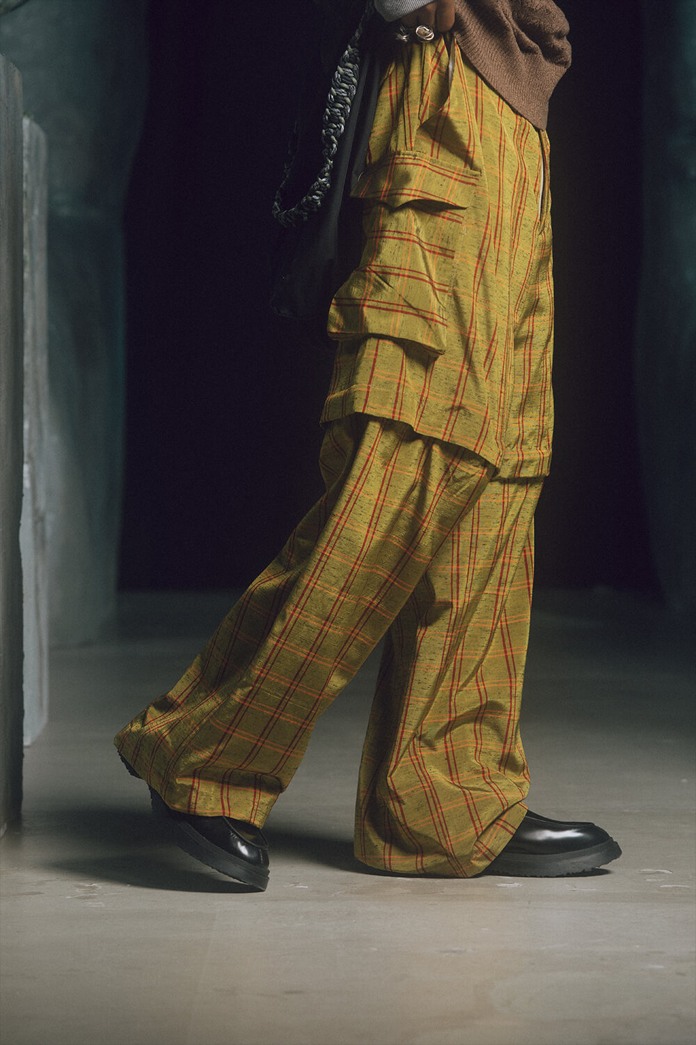 PARANOID | HOUYHNHNM（フイナム）