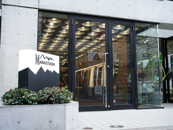 リブランディングで変貌を遂げるマナスタッシュ。8月11日、ブランド初の店舗を原宿にオープンします。河村康輔とのコラボも。