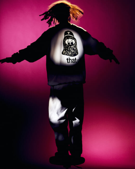 A capsule collection by Dis is Never That and SHINKNOWNSUKE. Comical and cynical "wearable art" has been completed.