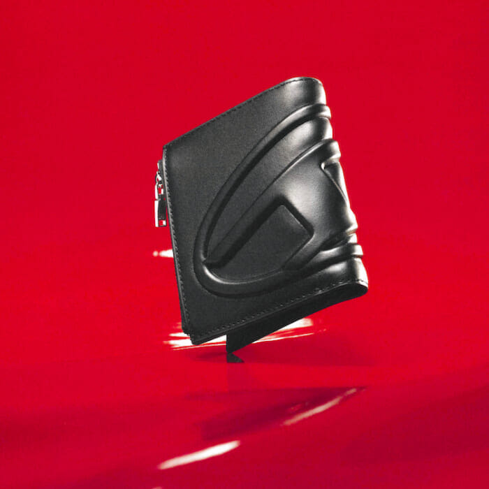 Good design, good function, good size. A new season, a new compact wallet from Diesel.