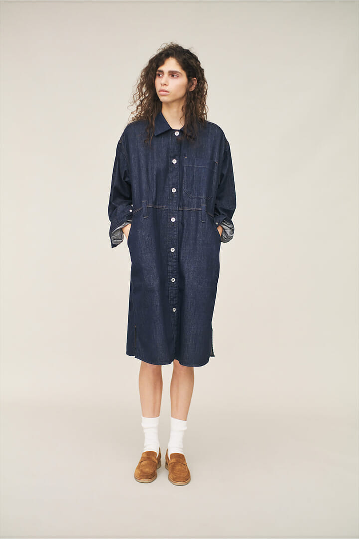 ❣️現在お値下げ❣️新品MARGARET HOWELL ネイビー Vネック❣️ WOMEN TWINCOT UV ネックゲイター ネイビー