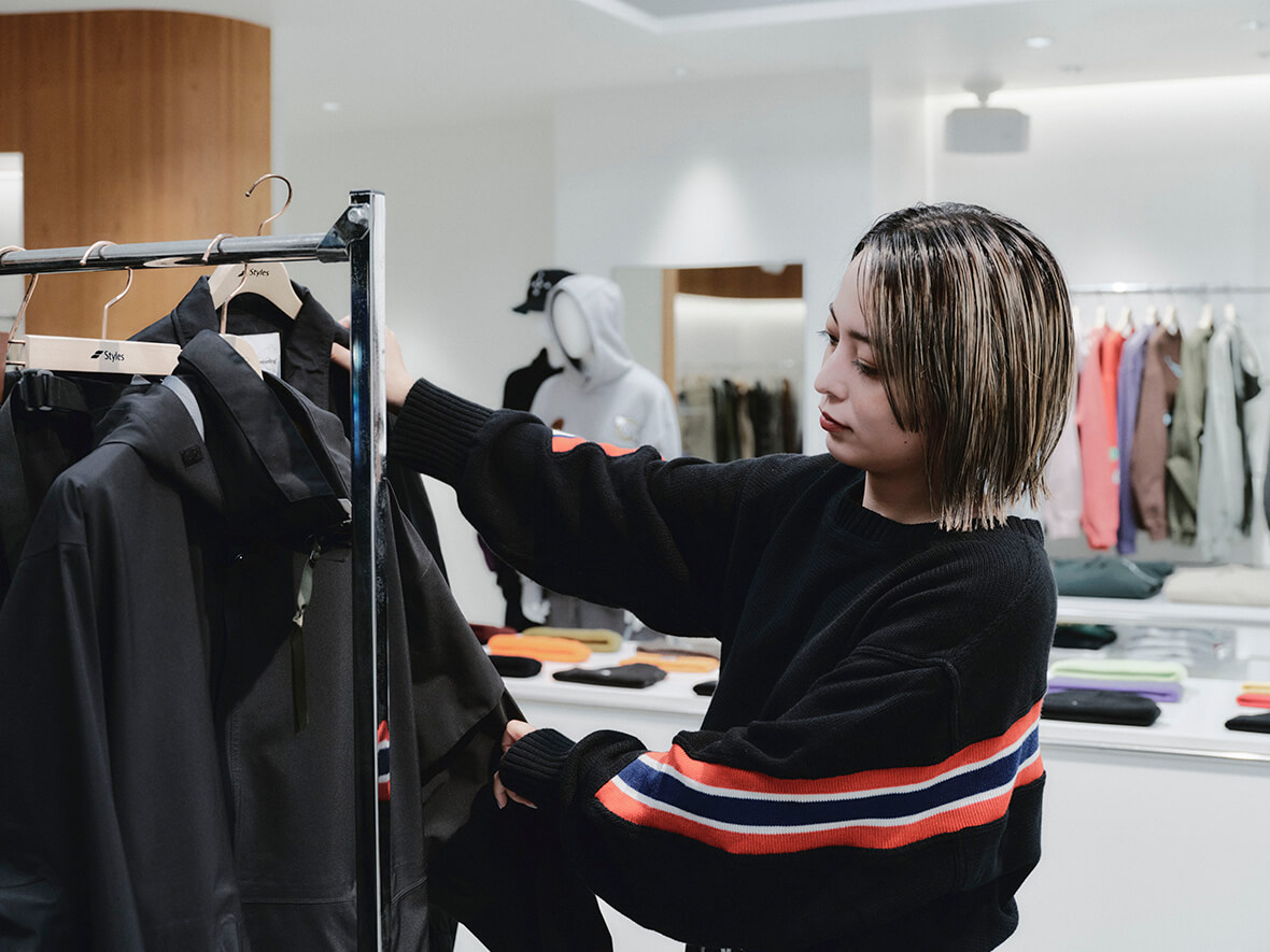 CE white line heavily foodフーディーlicaxxx着用 スタイルスでいま、欲しいもの。 vol.3 Licaxxx | feature