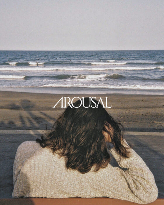 Combining warmth and fun. Season 3 of the cardigan specialty brand Arousal begins to drop.