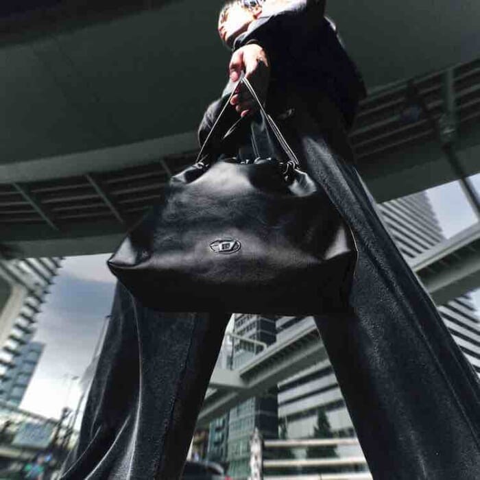 Diesel's Japan-exclusive bag features the iconic cloud design. How about this for your shopping to end the year?