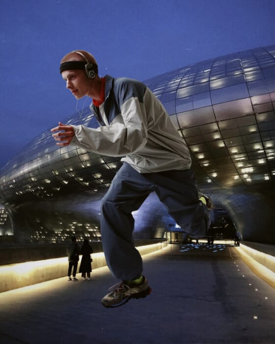 Bored. My body is dull. I have no clothes to wear. For all these symptoms, there is a new brand, Boad Strata. The order meeting at Ohashi Kaikan is the perfect distraction.