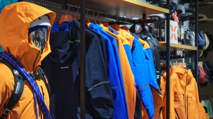 ハイキングシティとしての京都。観光もアウトドアも楽しむなら、「マムート 京都」へ！