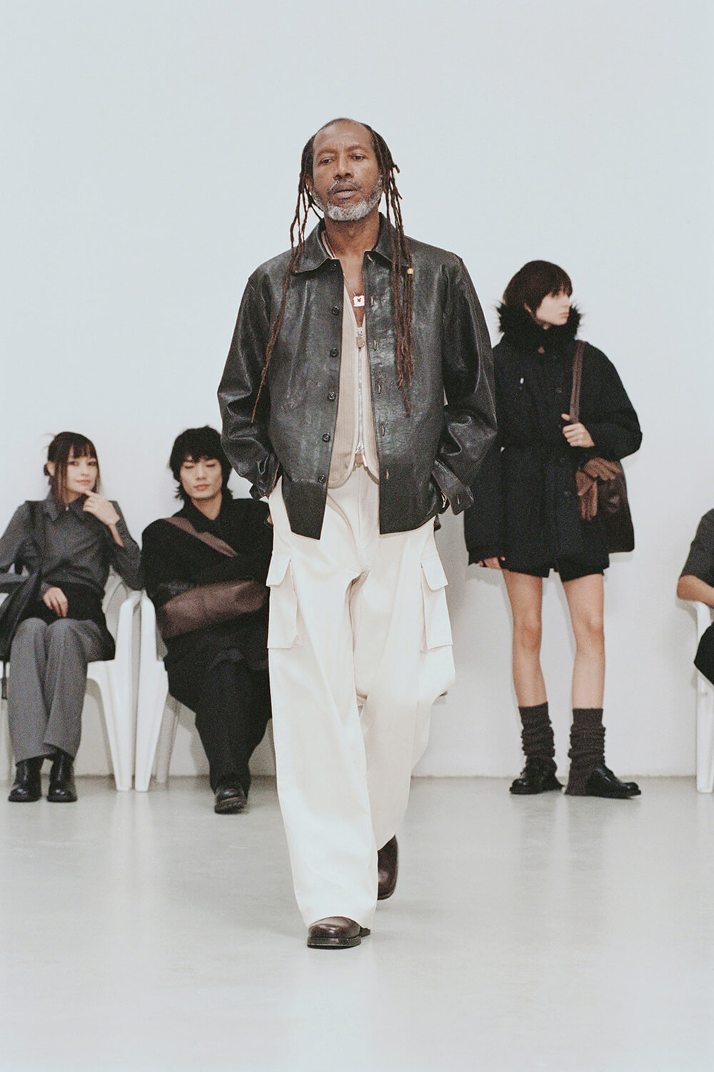 【即完売品】our legacy アワーレガシー 24aw his gloves OUR LEGACY(アワーレガシー) 手袋(メンズ) - 海外通販のBUYMA