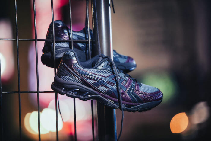 Dark tones inspired by nightlife. From the popular GEL-KAYANO 14 comes an ATMOS special-order model.