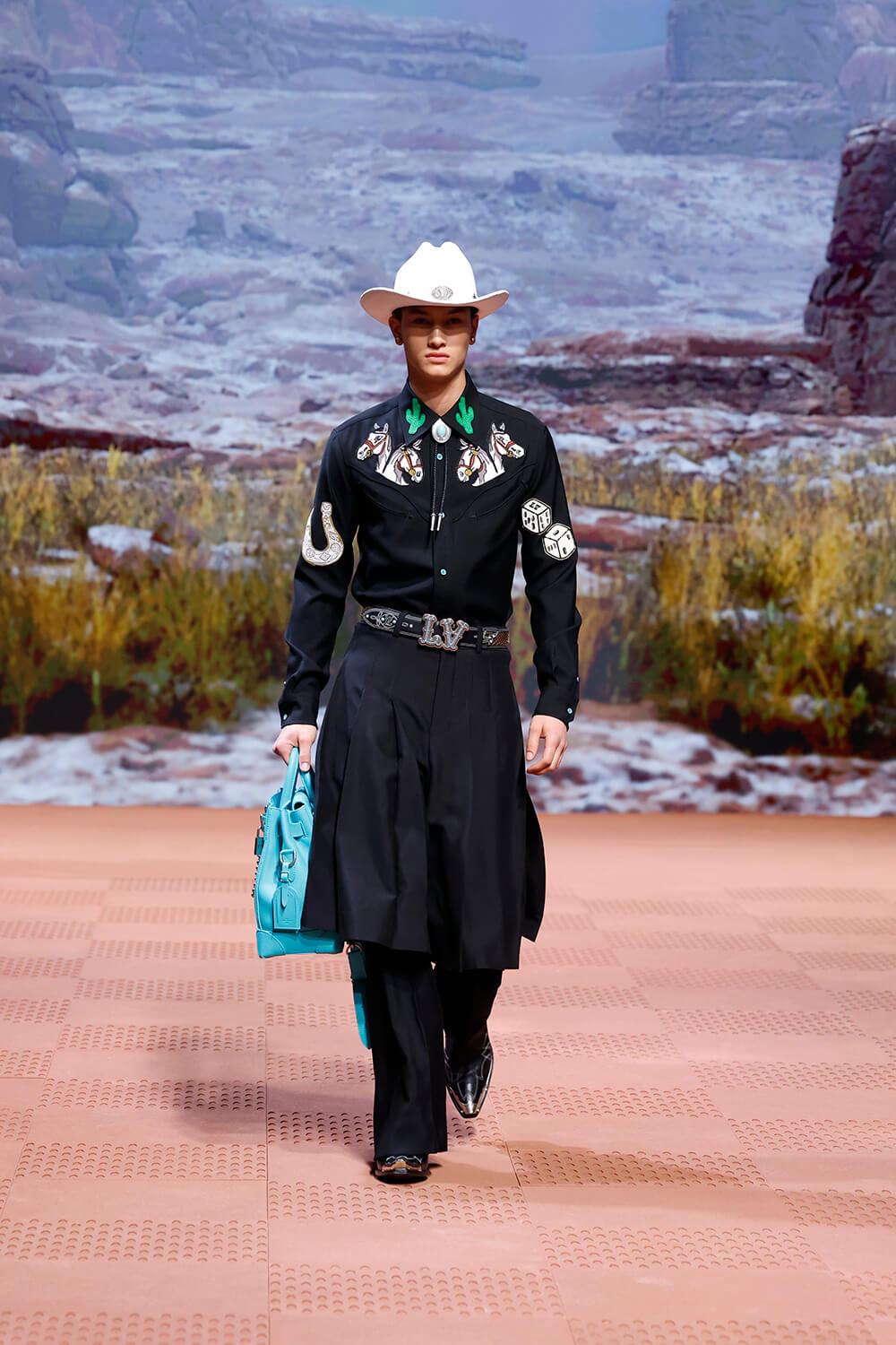 LOUIS VUITTON | HOUYHNHNM（フイナム）