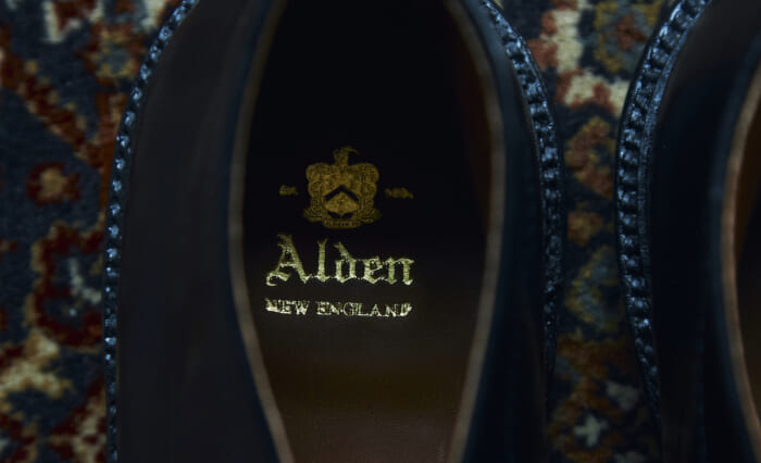 Series "Aspiring Masterpieces" No.335 Alden chukka boots that absorb like a second skin.
