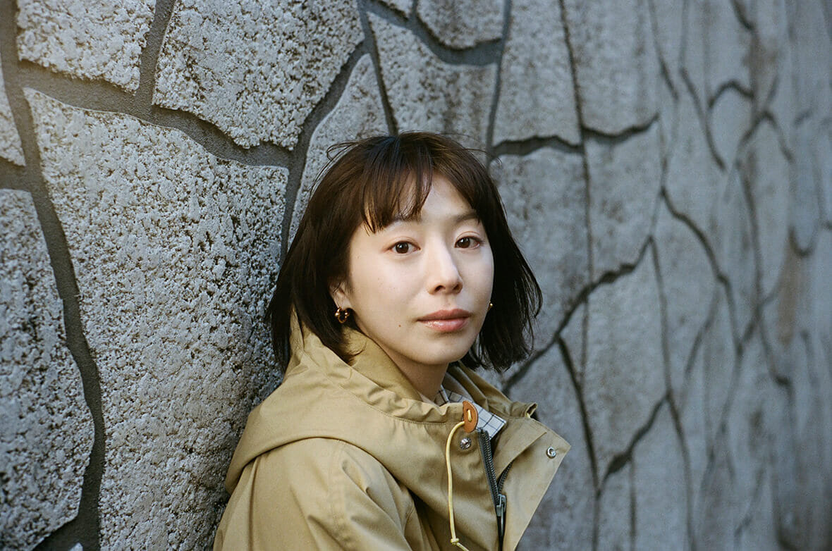 夏帆さん出演の TV衣装　ヘリンボーン柄　ロングコート　チンストラップ無し 夏帆さん出演の TV衣装 ヘリンボーン柄 ロングコート チンストラップ