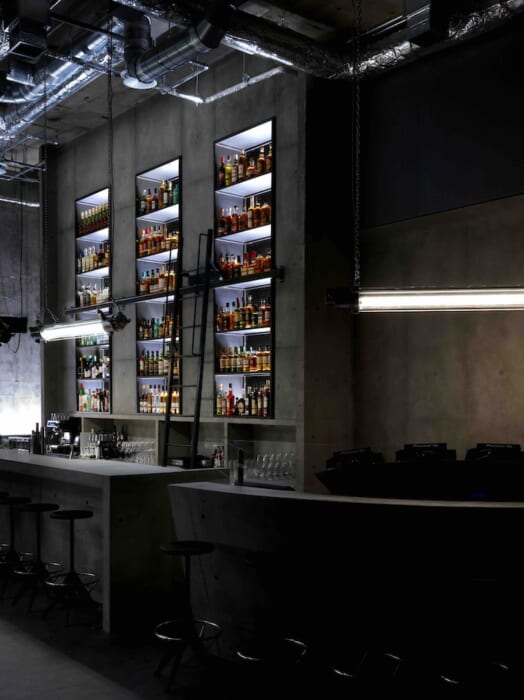 DJバー BAR Incが、大阪ミナミにオープン。音とお酒に酔いしれる夜が楽しめそうです。