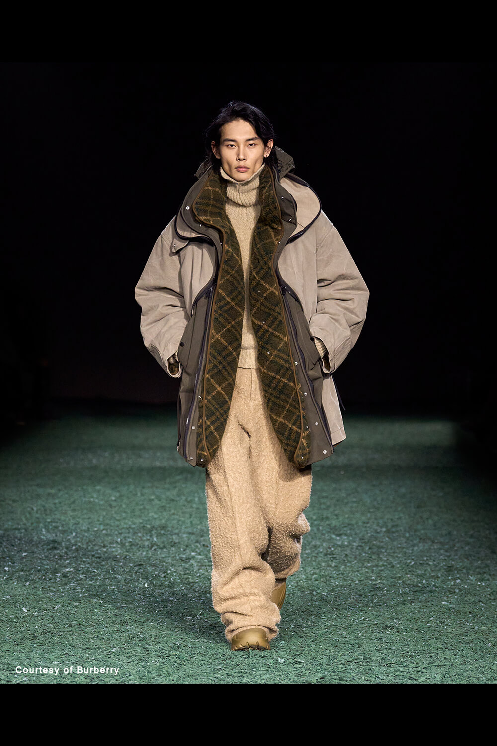 Burberry シュミーズ ベージュ FW24/25 burberry-f24-001-65d438d75e026