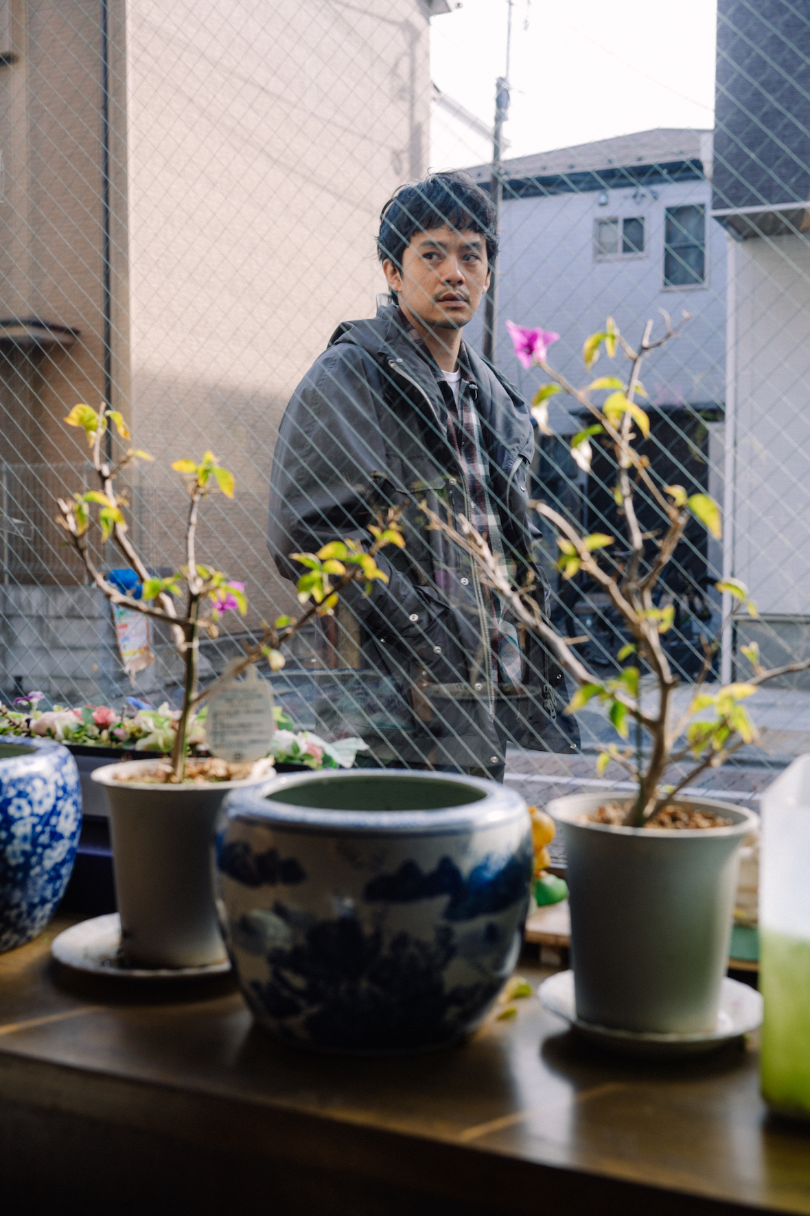 池松壮亮が記録する、立石という街。 | feature | HOUYHNHNM（フイナム）