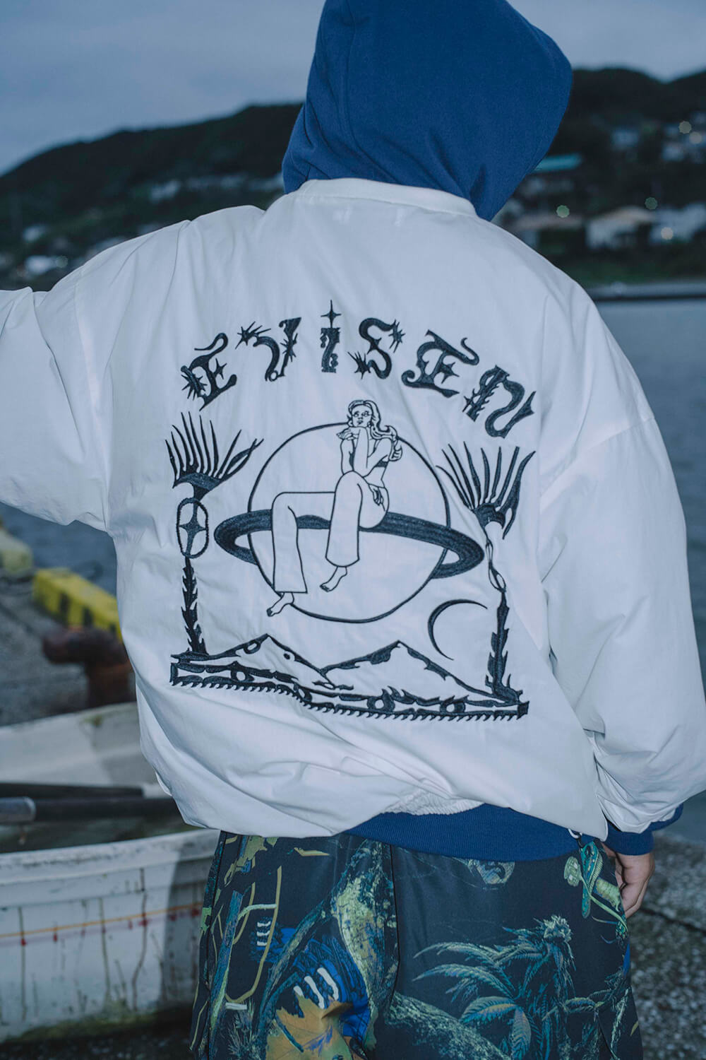 小物 BEAMS Evisen Skateboards TIGER SCARF SSZ BEAMS Evisen Skateboards TIGER SCARF SSZ（Evisen Skateboards