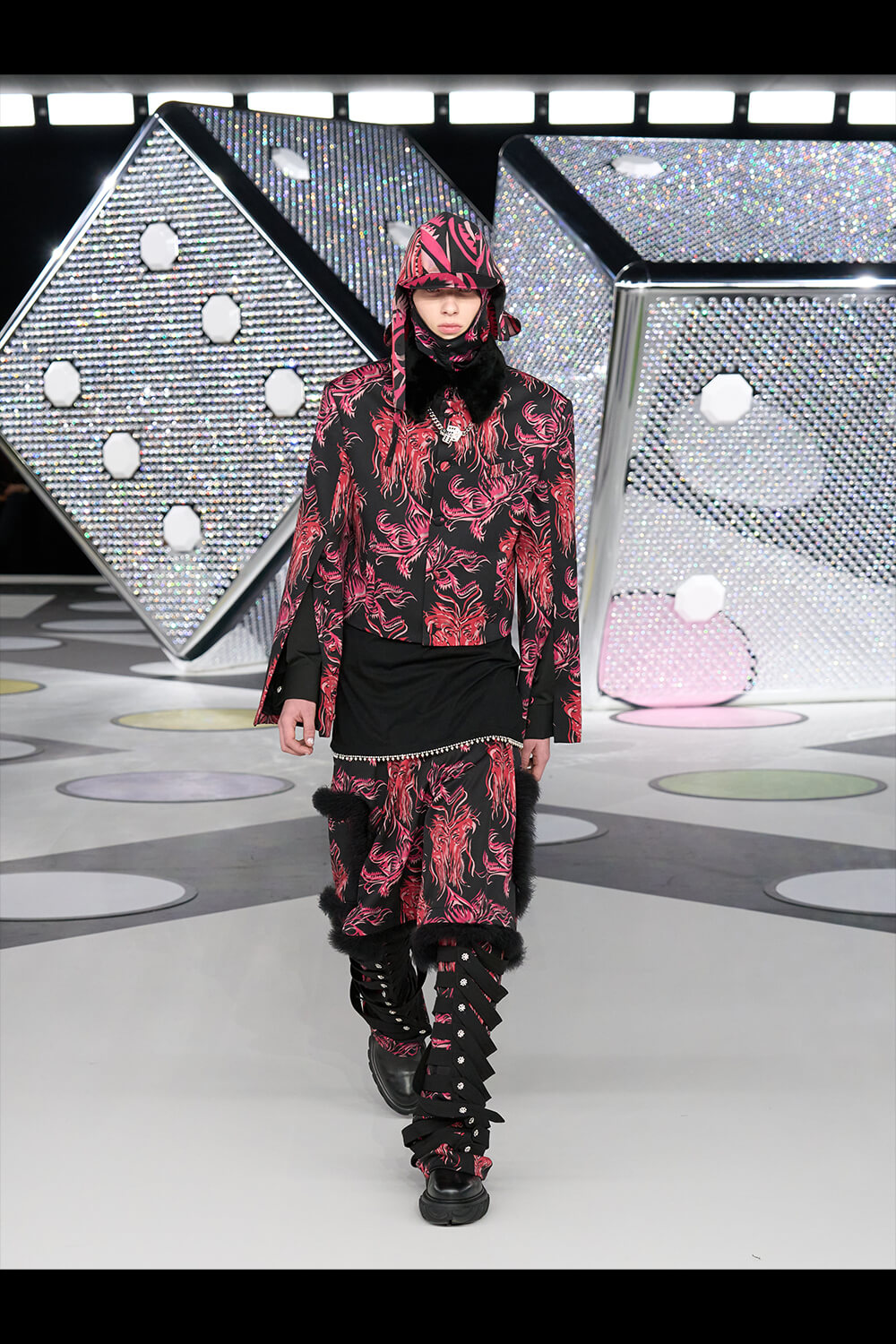 OFF-WHITE™ | HOUYHNHNM（フイナム）