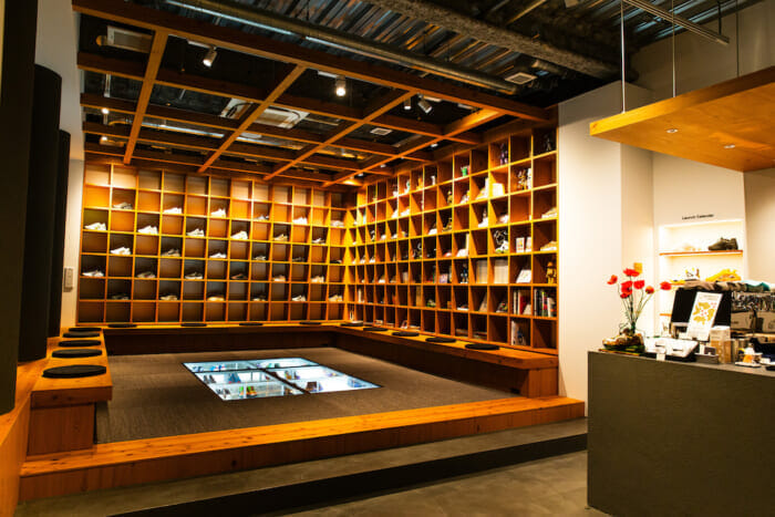 世界に向けたコンセプトストア。アトモス 千駄ヶ谷店が、和の佇まいを纏ってリニューアルオープンしました。