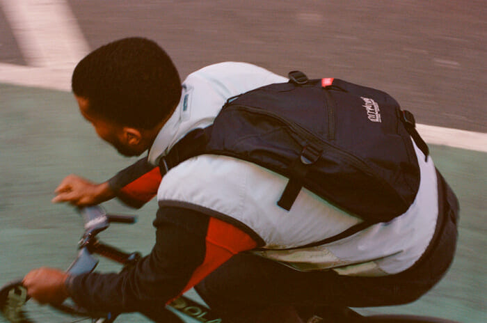 ブランド創業以来初となる復刻モデルも登場。マンハッタンポーテージの最新作は、いつにも増してクールです。