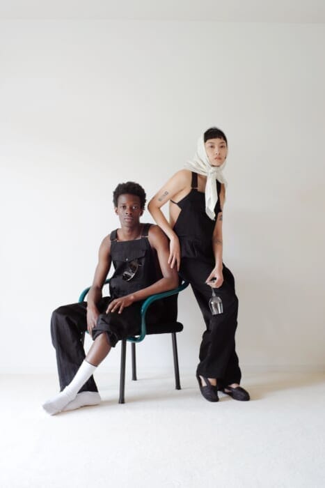 風合い豊かで機能的。床屋の井戸端会議から生まれた、大人が嗜むオーバーオール。