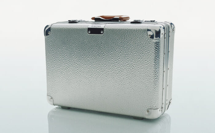 毎日壁球【新品未使用】RIMOWA パフューム アトマイザー シルバー Rimowa salsa air保護カバー、透明カバー、エッセンシャルライト