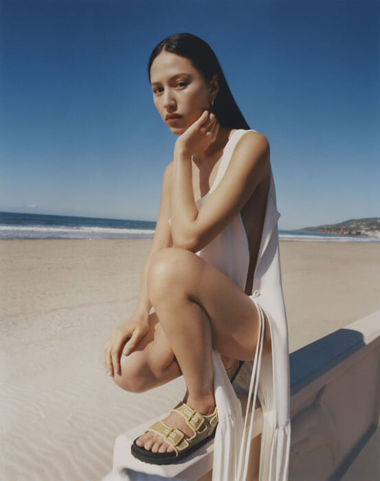 Summer should last forever and shoes you want to wear forever. The theme of the new Birkenstock 1774 is "Eternal Sunshine".