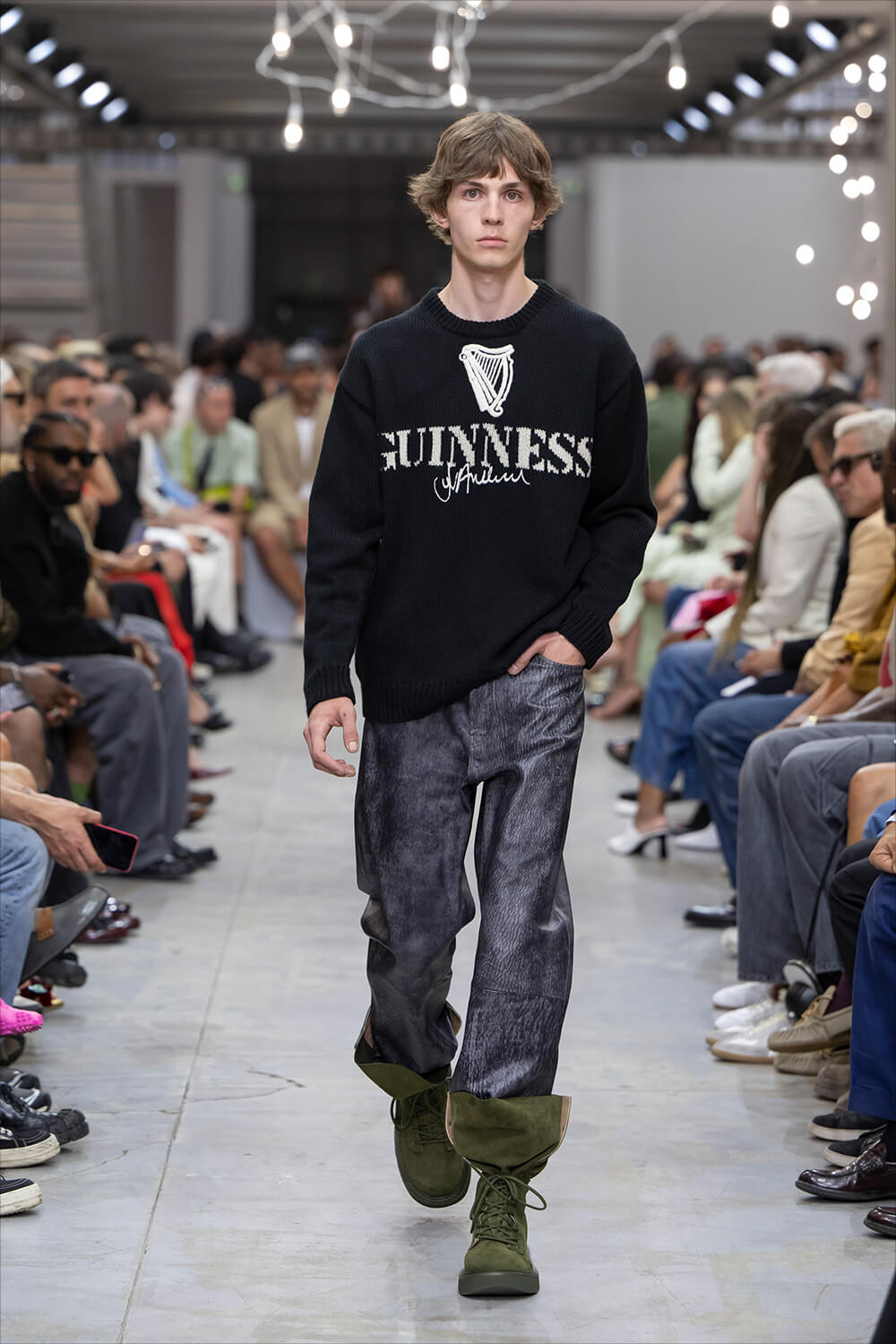 ☆VIP価格☆ JW ANDERSON フーディ J W ANDERSON(ジェイダブリュ アンダーソン) パーカー・フーディ