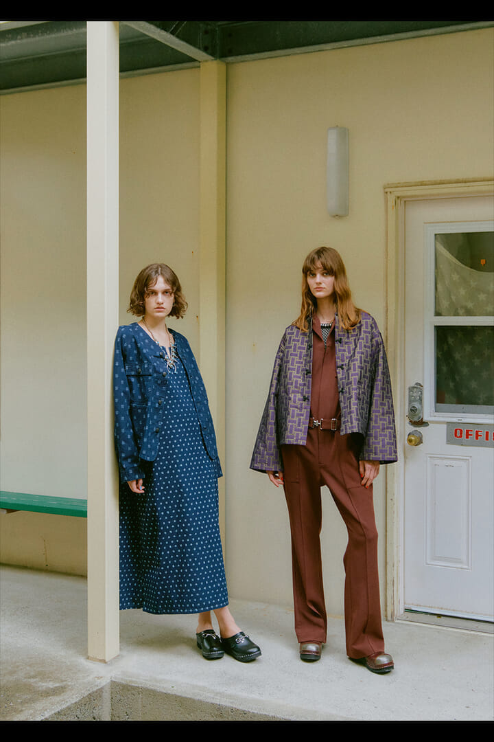 819 Needles KP196 アイボリー 蝶刺繍 フレア 日本製 ツイル 819