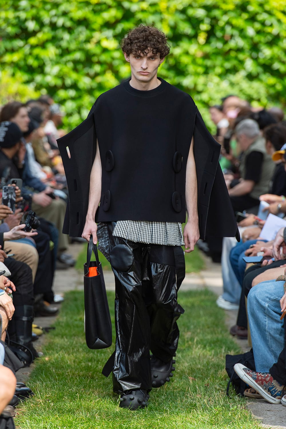 WALTER VAN BEIRENDONCK | HOUYHNHNM（フイナム）