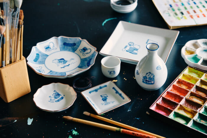 連載「地方良品発掘」No.01 飾ってよし！ 使ってよし！ 九谷焼に描かれたカエルが伝統工芸のイメージを “変える”。