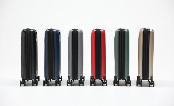 使うときは大きく、しまうときはコンパクトに。大勢の悩みを解決してくれるスーツケースを、センズが作ってくれました。