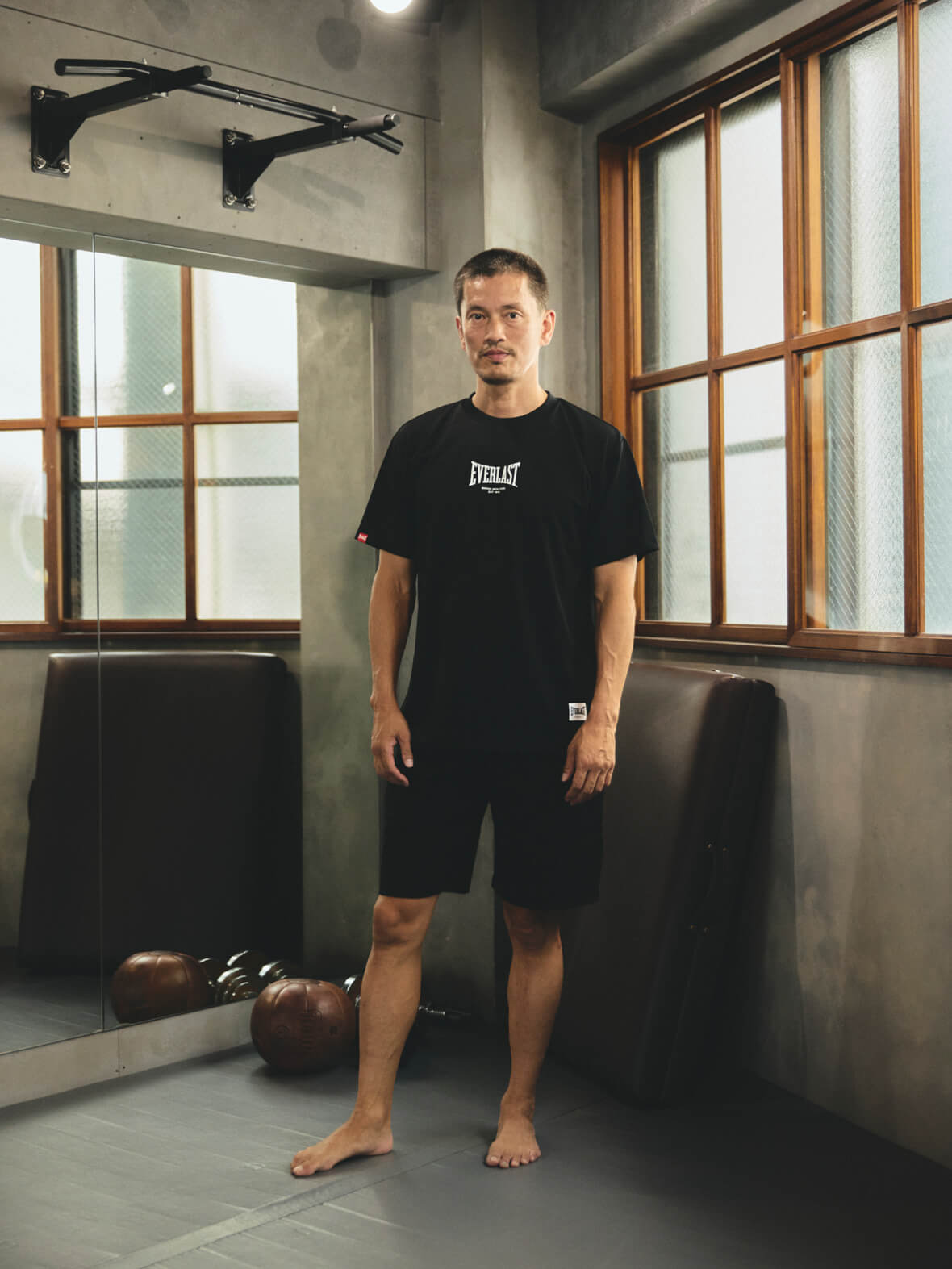 エバーラストをまとう人、その強さと美意識。 | feature | HOUYHNHNM